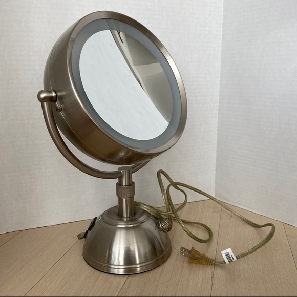 Conair Bath Vanity Magnifying Swivel 2way Mirror Light Poshmark